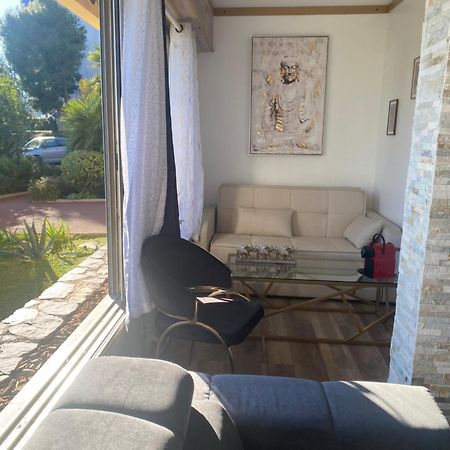 Appartement Confortable, Petite Vue Mer Et Piscine Cassis Exterior foto